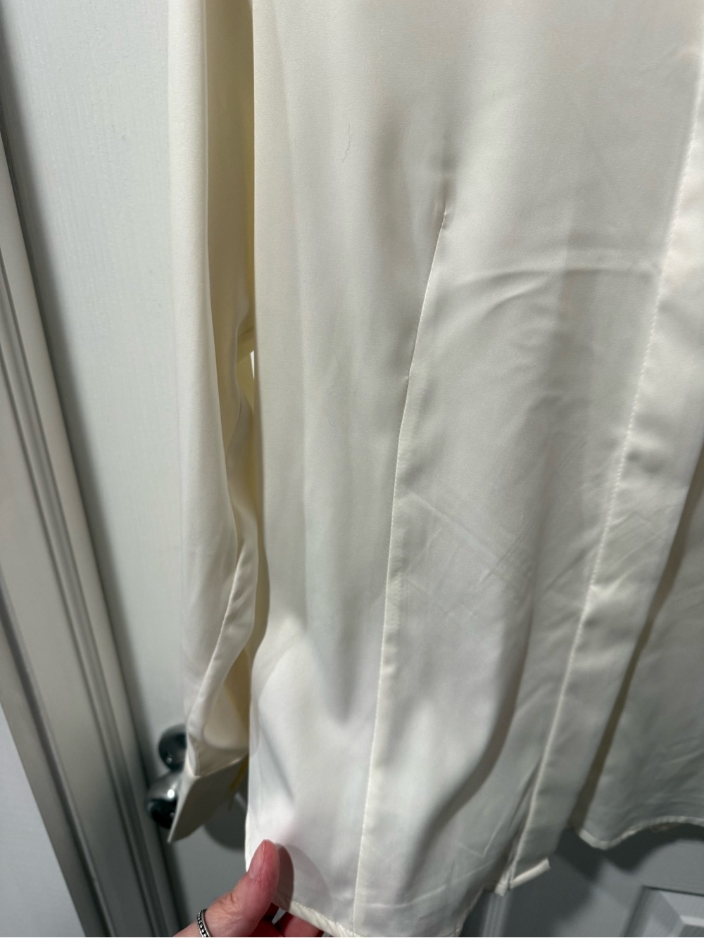 George Ivory Stretch Satin Button-Up Top - Picture 5 of 10